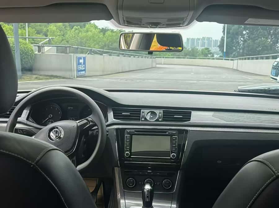 Volkswagen Passat 2015