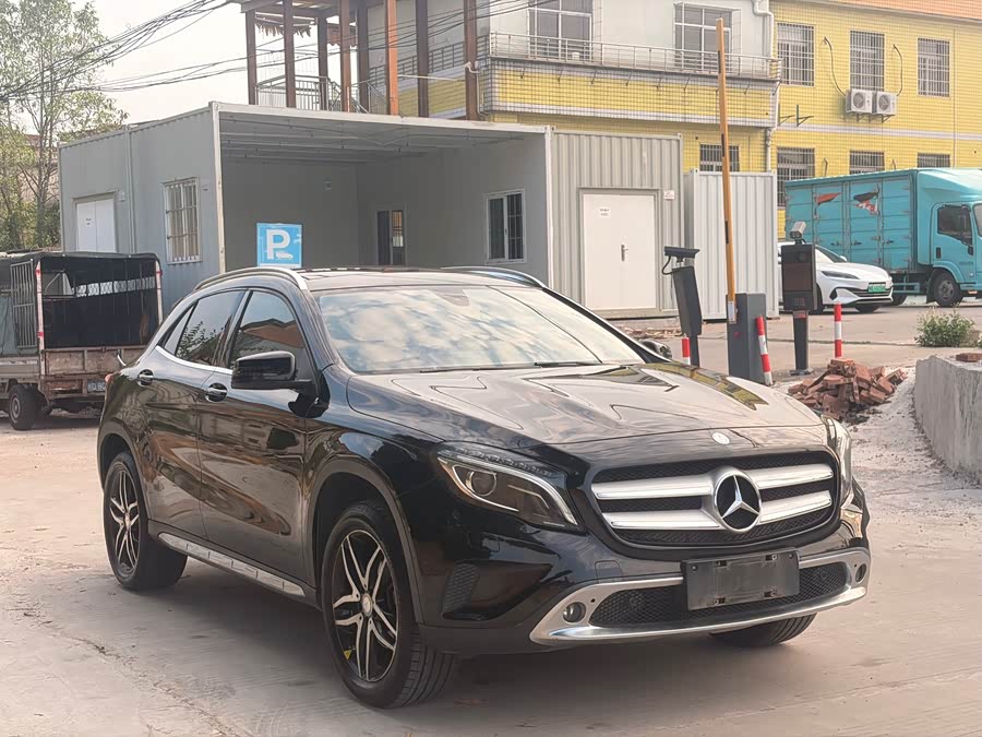 Mercedes-Benz GLA 2016