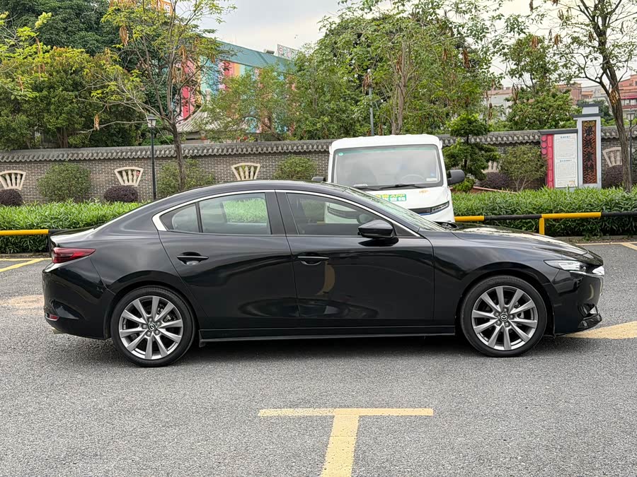 Mazda 3 Angkesela 2020