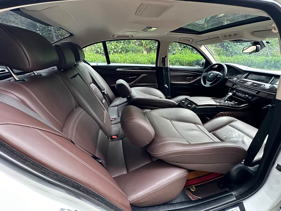 BMW 5 Series 2014 — фото 12