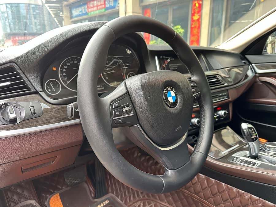 BMW 5 Series 2014 — фото 20