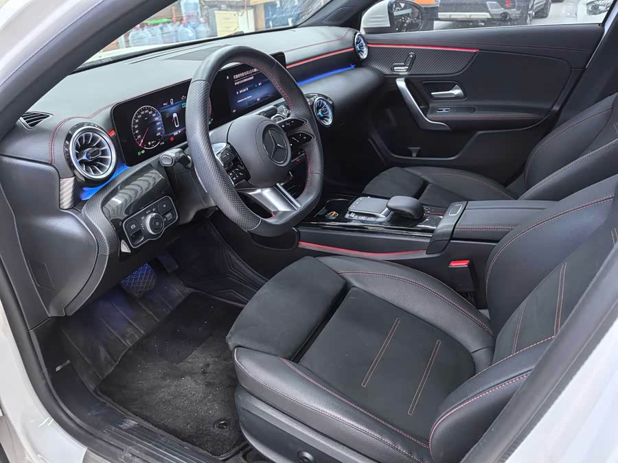 Mercedes-Benz A-Class 2023 — фото 10