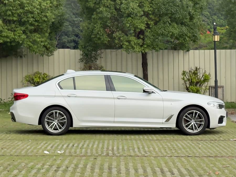 BMW 5 Series 2020
