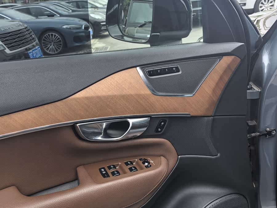 Volvo XC90 2021