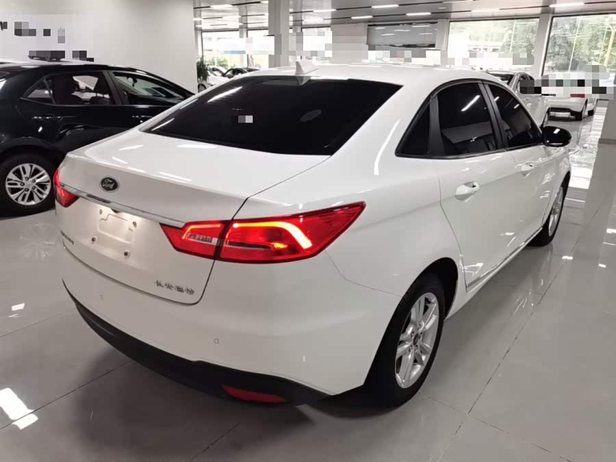 Ford Forrest 2019