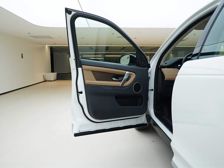 Land Rover Discovery Sport 2024 — фото 17