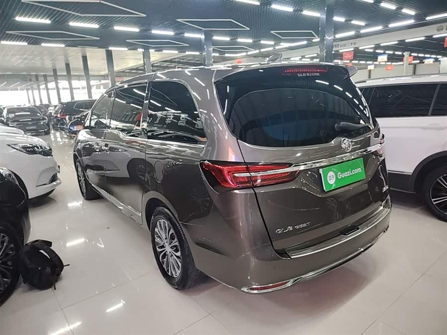 Buick GL8 2021