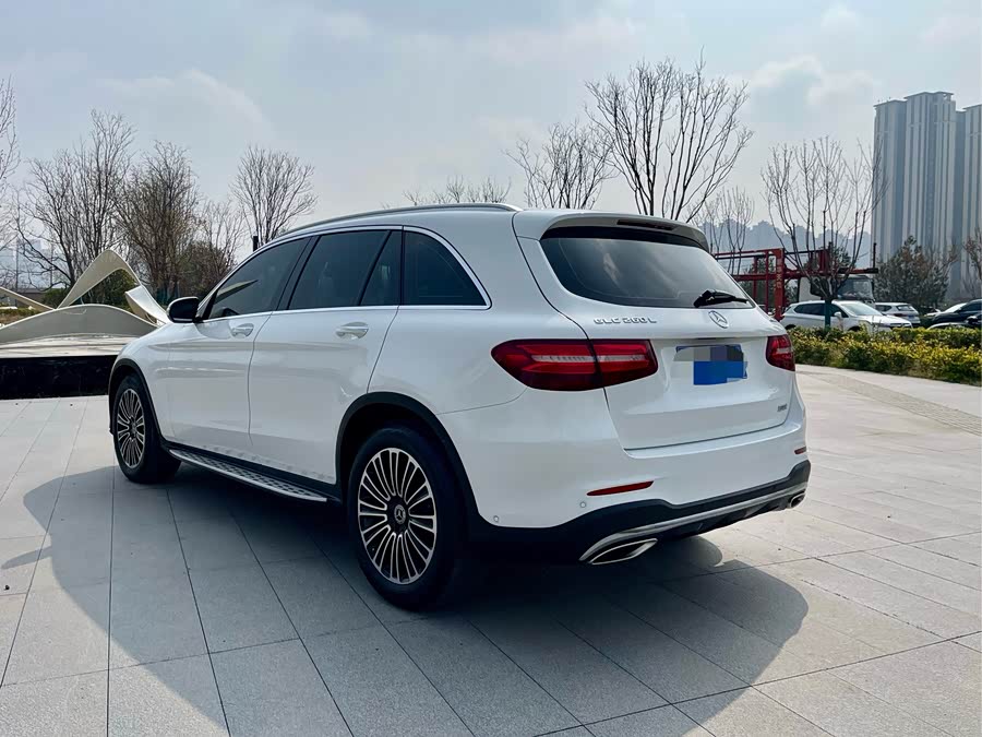 Mercedes-Benz GLC 2019 — фото 18