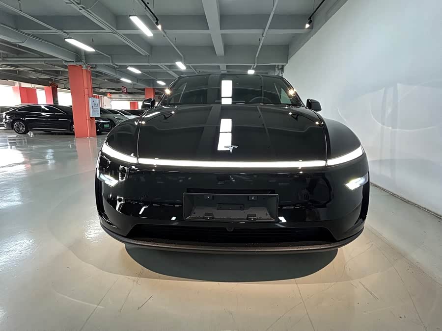 Tesla Model Y 2026