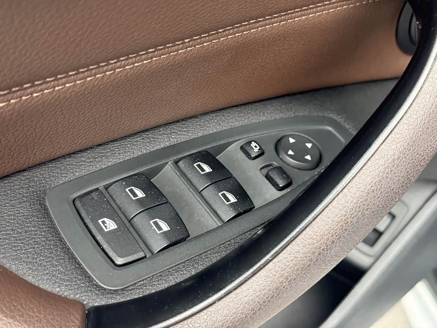 BMW X1 New Energy 2018 — фото 21