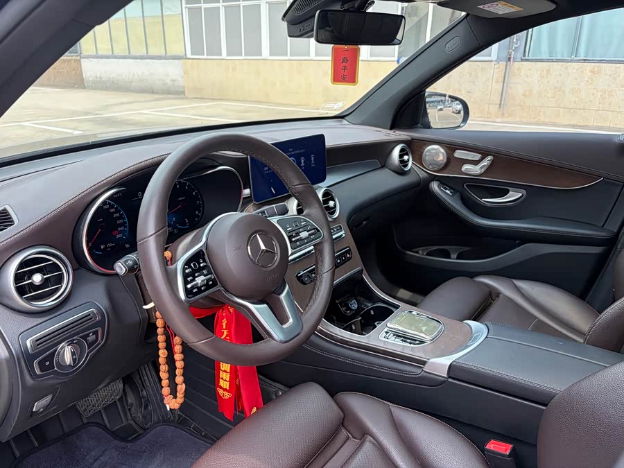 Mercedes-Benz GLC 2021