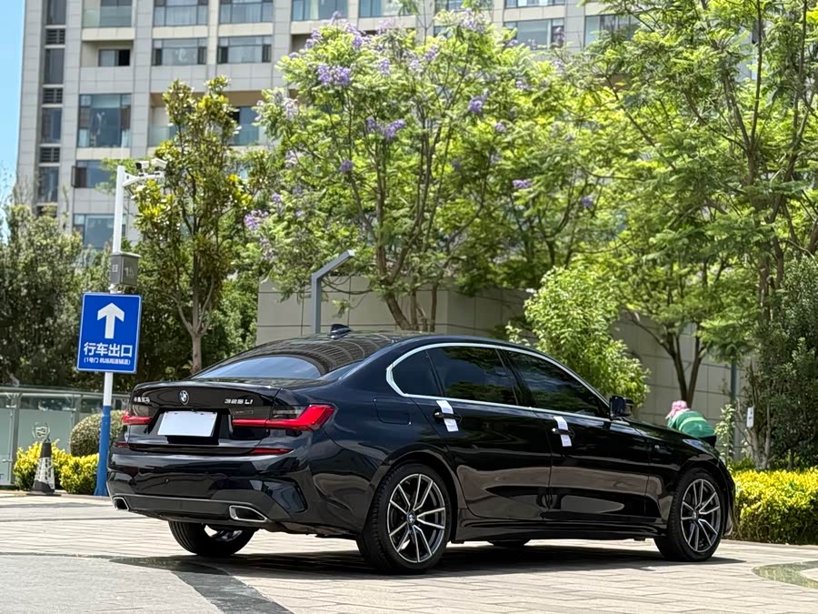 BMW 3 Series 2021