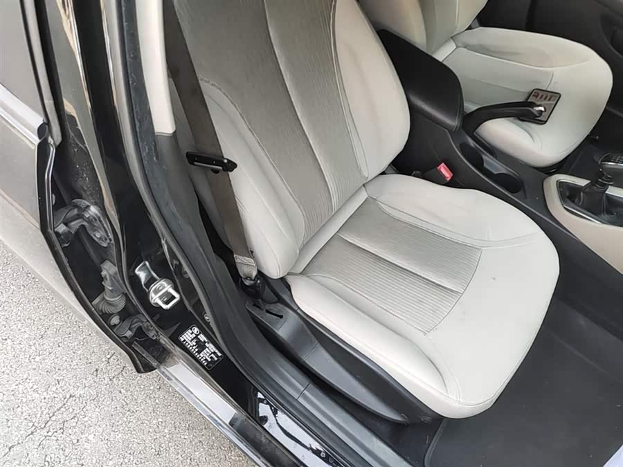 Buick Excelle GT 2018 — фото 25