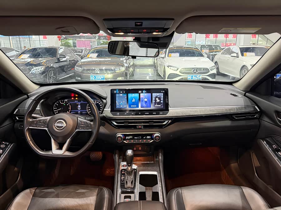 Nissan Teana 2022