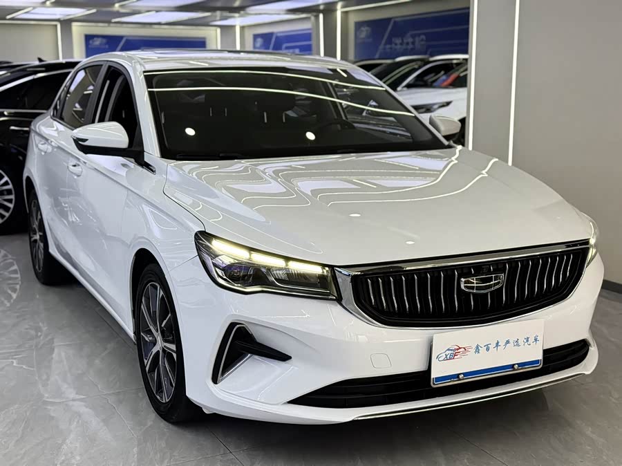 Geely Emgrand 2023