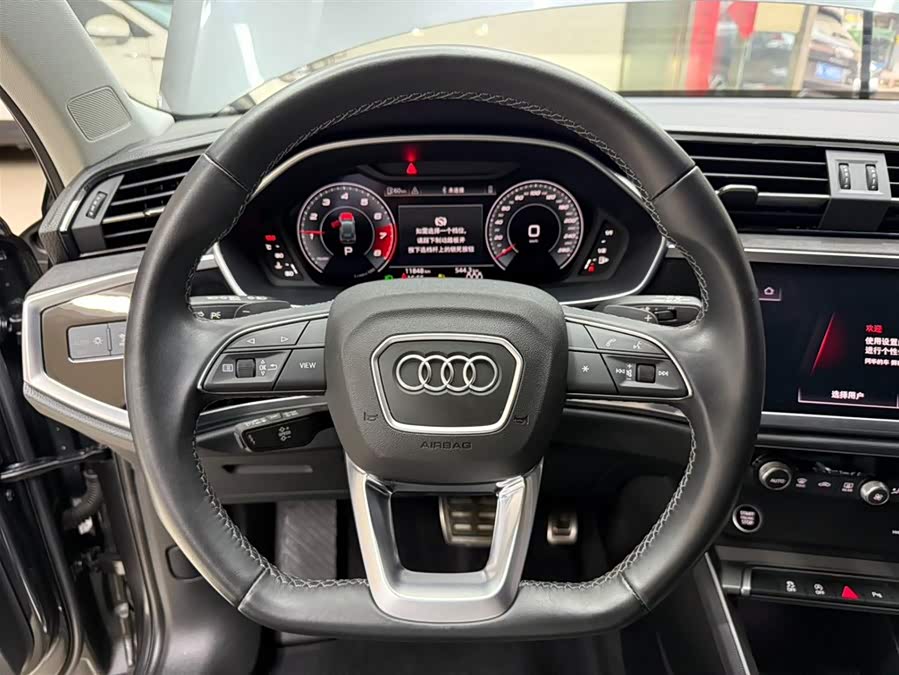 Audi Q3 2023 — фото 11