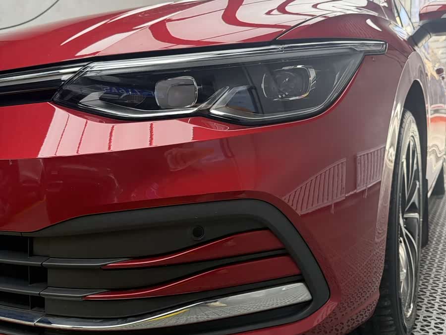 Volkswagen Golf 2021