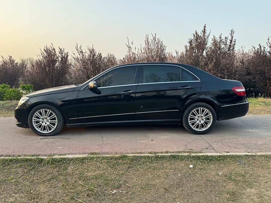 Mercedes-Benz E-Class 2012