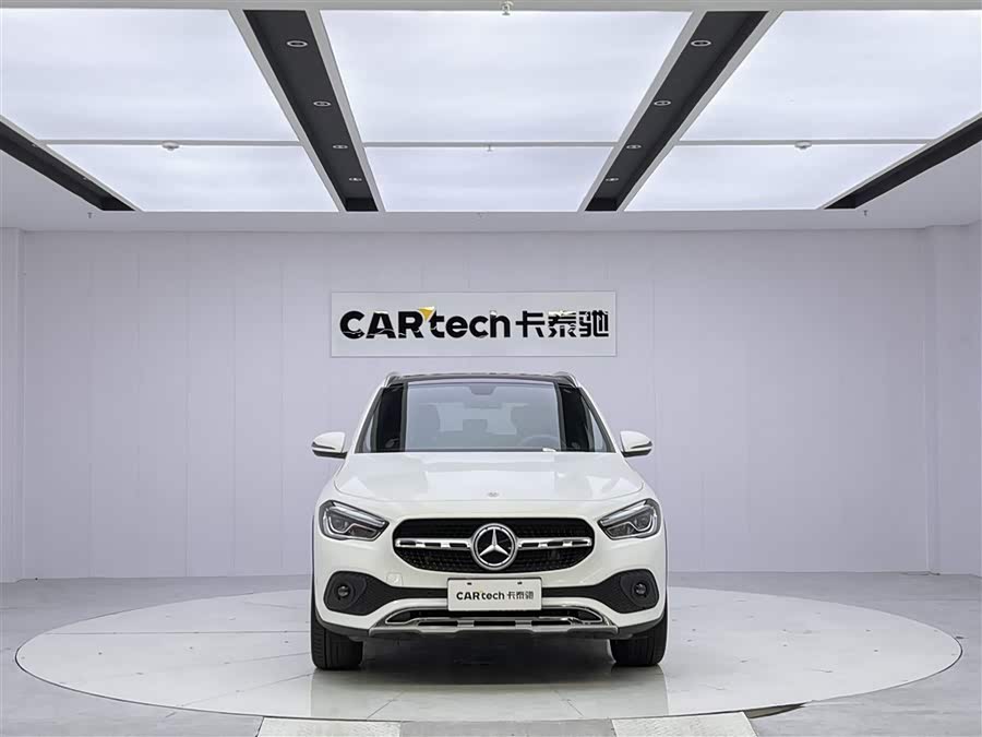 Mercedes-Benz GLA 2020