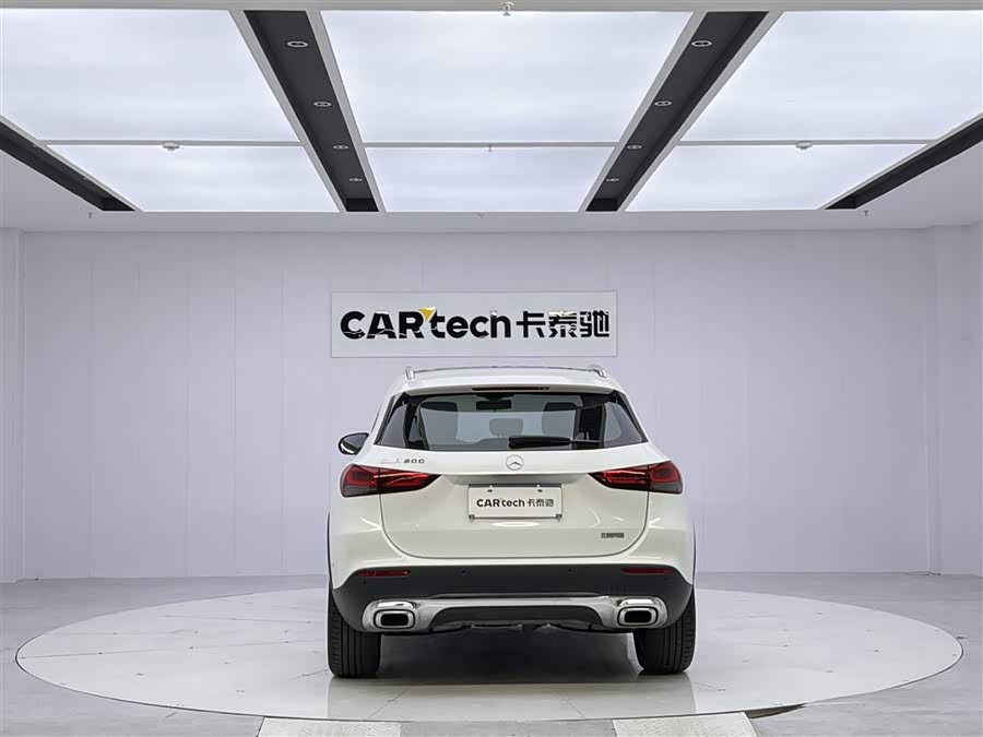 Mercedes-Benz GLA 2020