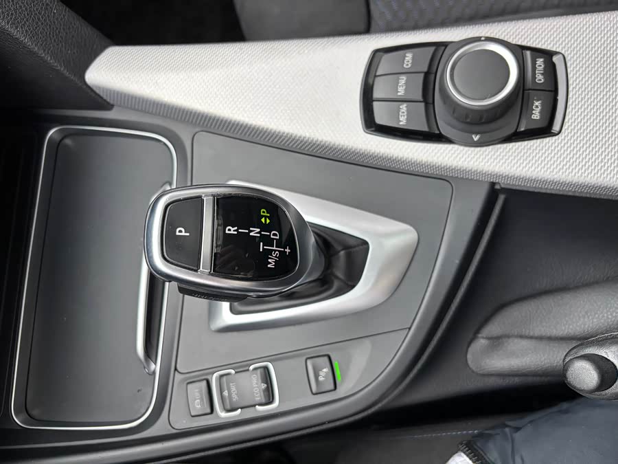 BMW 4 Series 2017 — фото 22