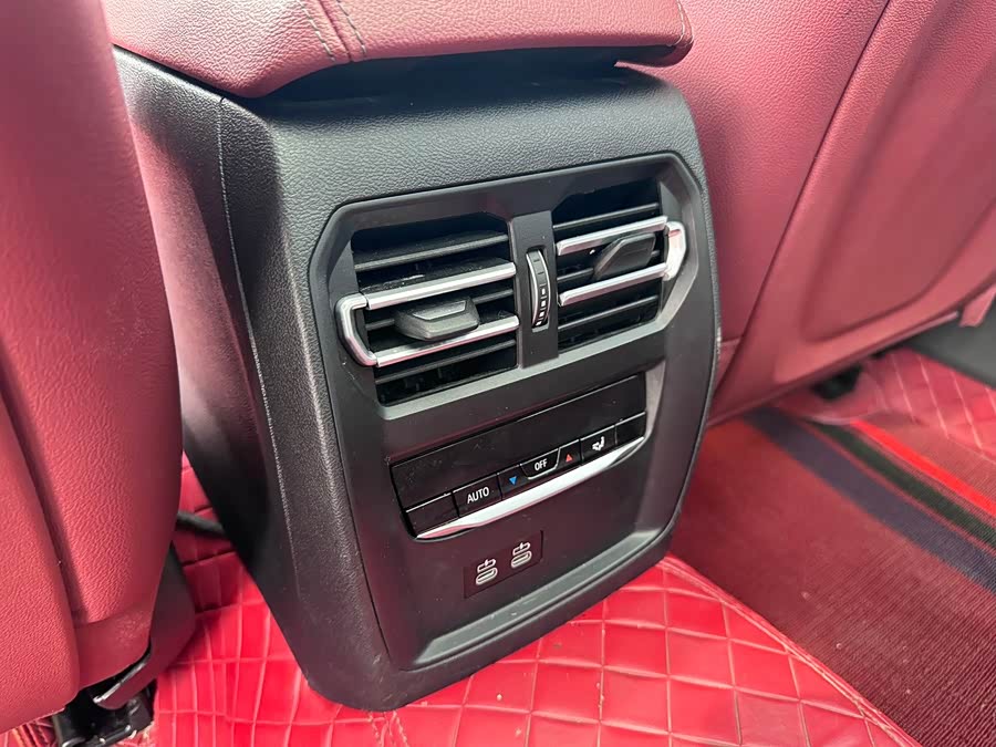 BMW 3 Series 2023 — фото 13