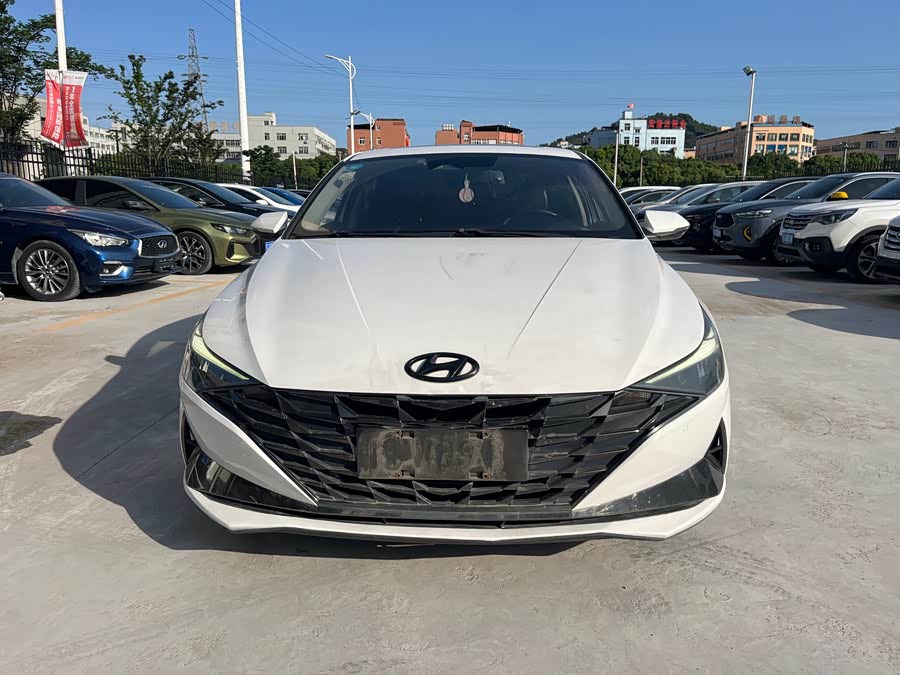 Hyundai Elantra 2021