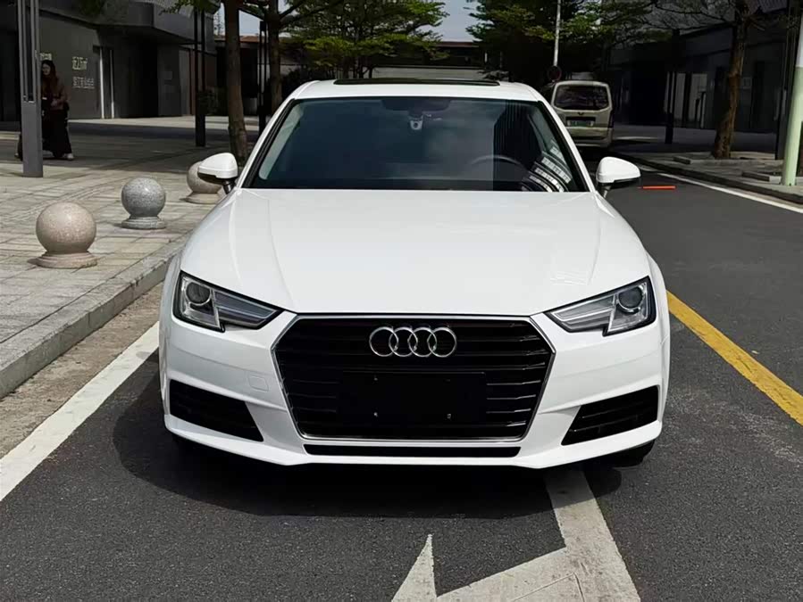 Audi A4L 2017