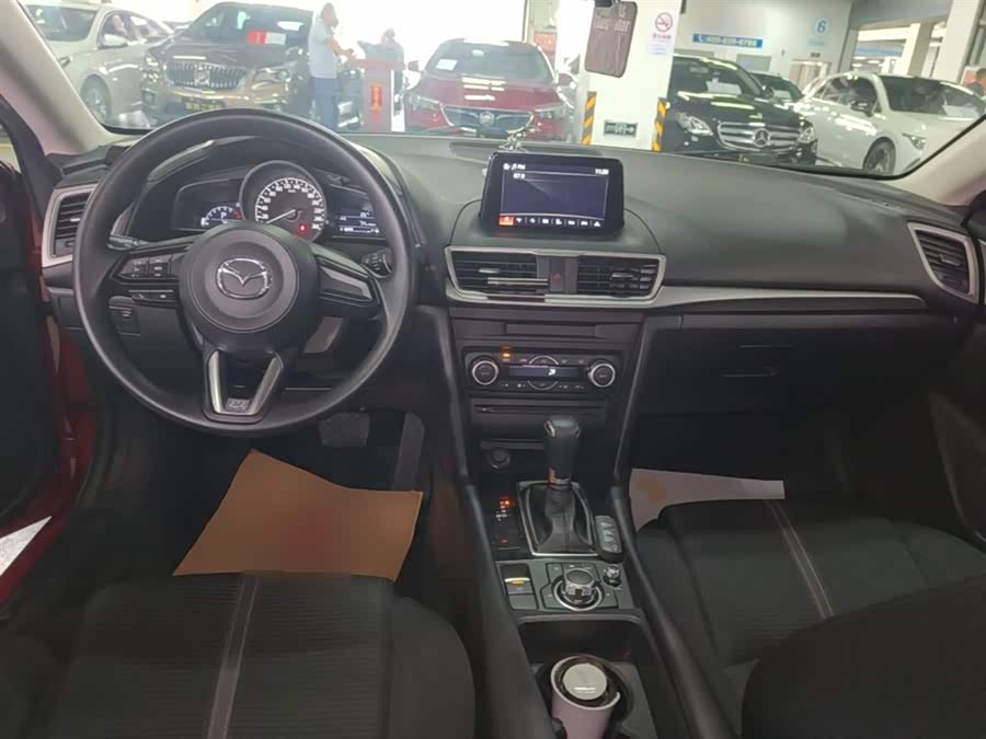 Mazda 3 Angkesela 2017 — фото 10