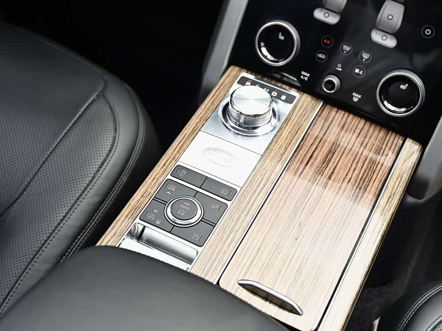 Land Rover Range Rover 2018 — фото 12