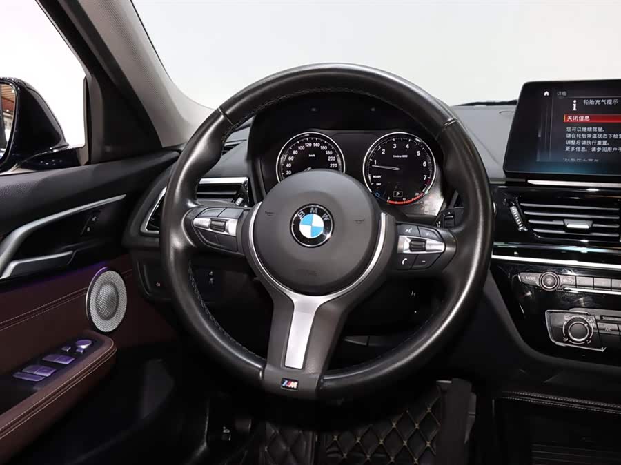 BMW 1 Series 2023 — фото 13