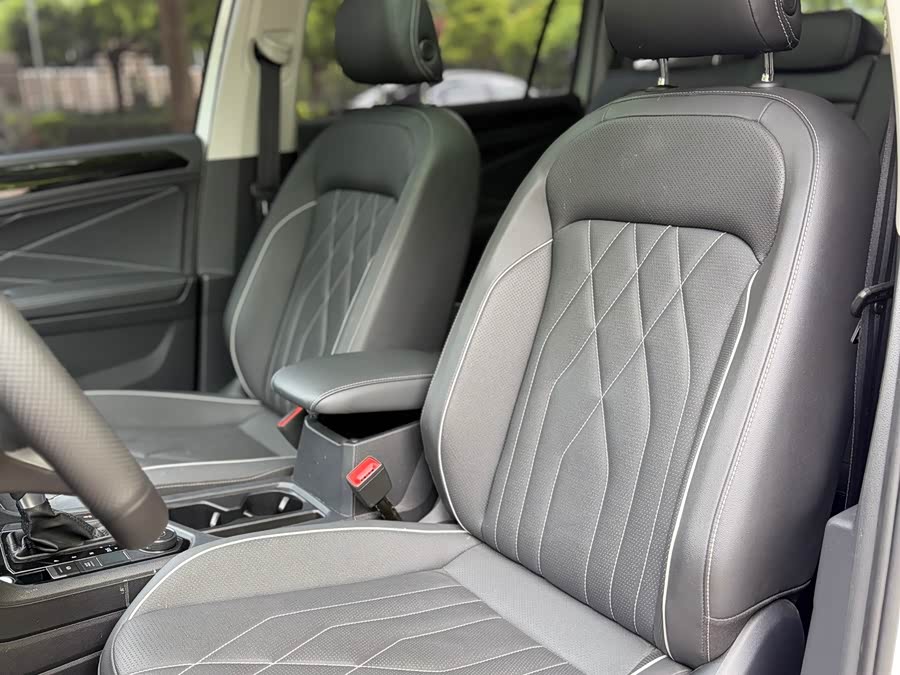 Volkswagen Tiguan L 2024