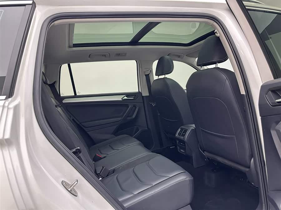 Volkswagen Tiguan L 2019 — фото 21