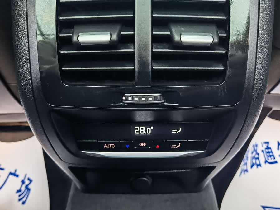 BMW X3 2018 — фото 18
