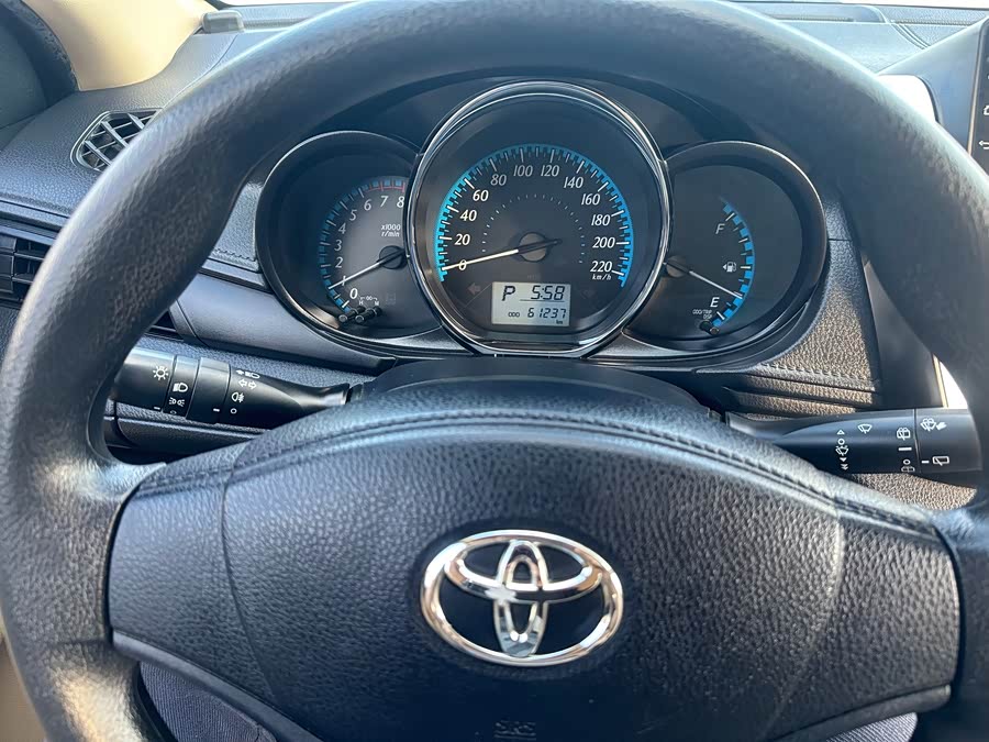 Toyota Yaris L 2018