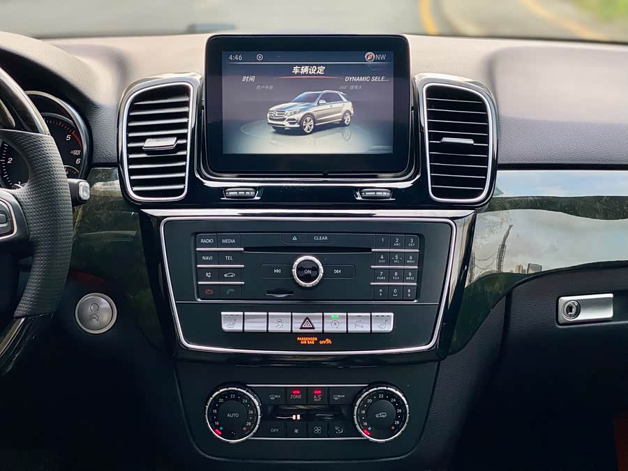 Mercedes-Benz GLE 2016 — фото 16