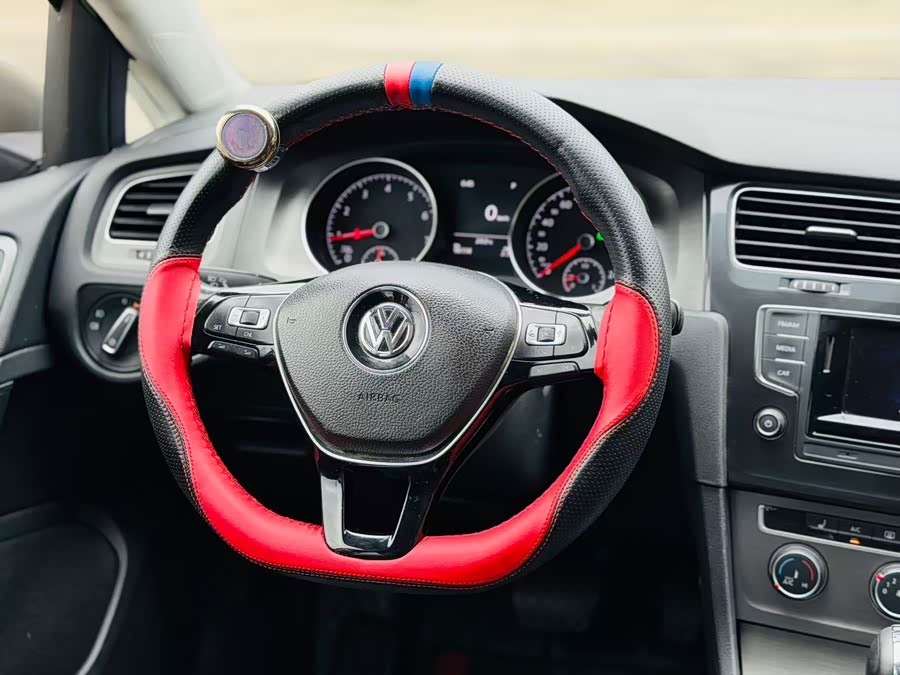 Volkswagen Golf 2016