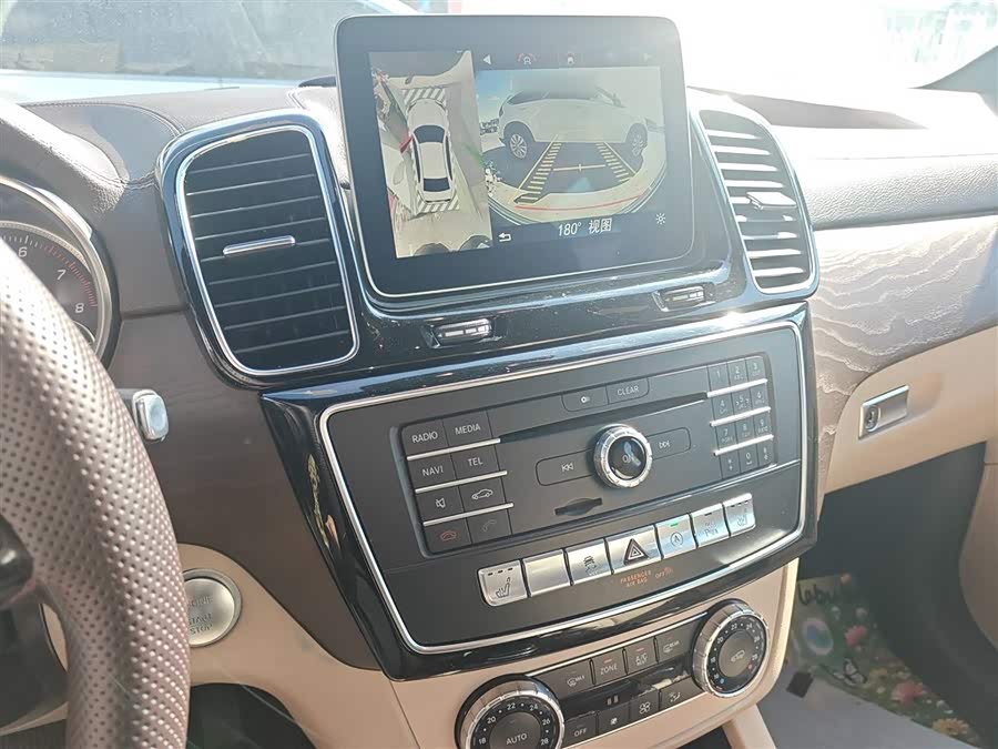 Mercedes-Benz GLE 2016