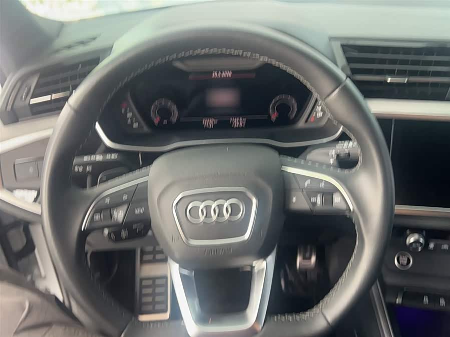 Audi Q3 2024