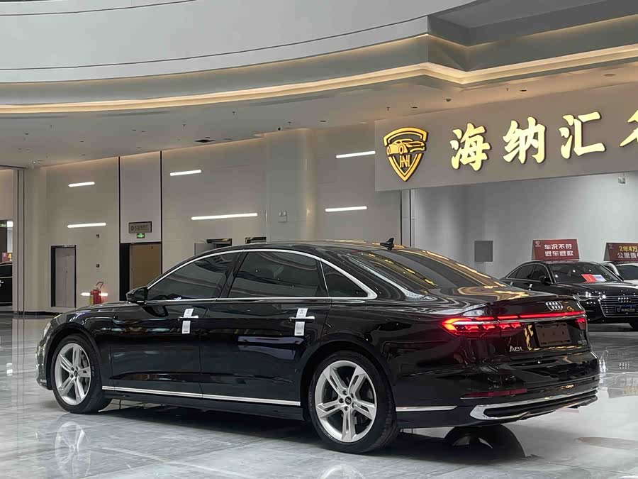 Audi A8 2023