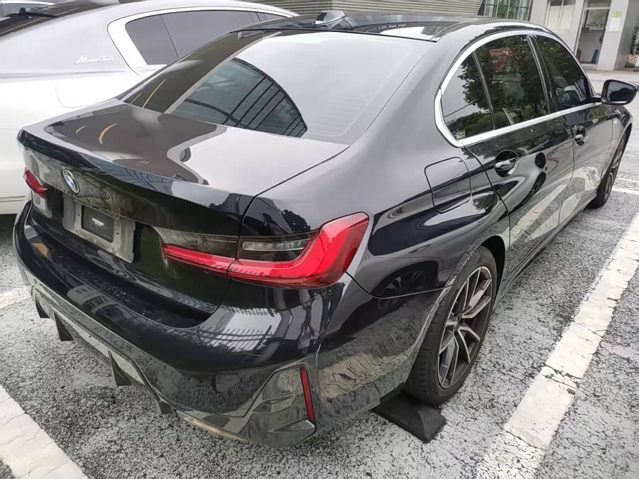 BMW 3 Series 2023 — фото 10