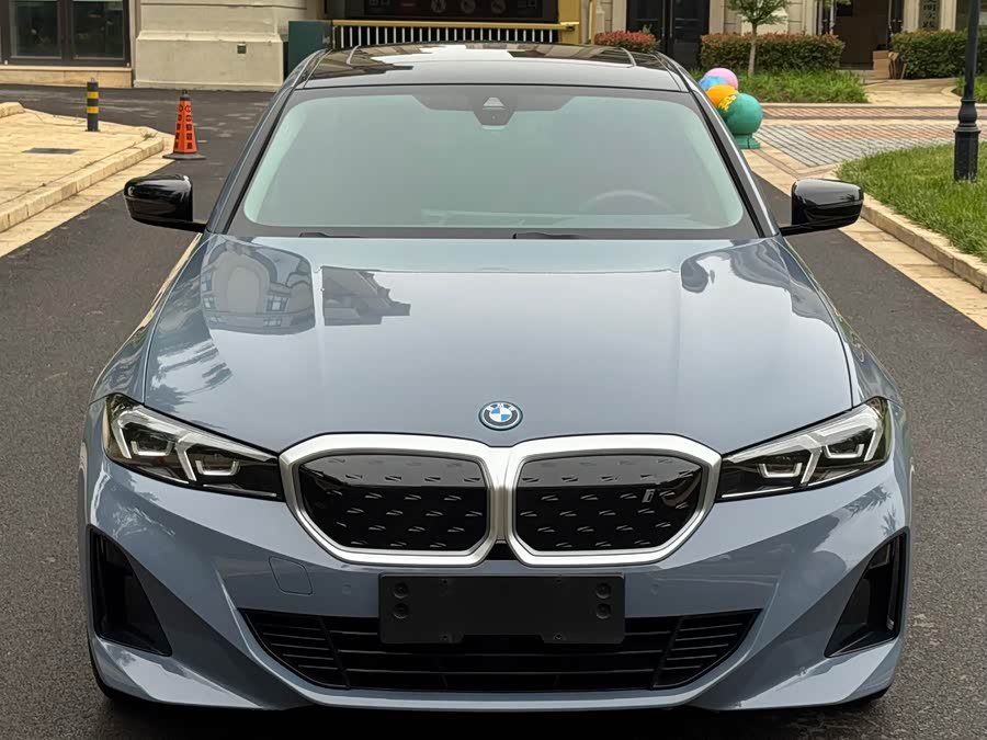 BMW i3 2024