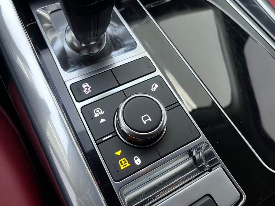 Land Rover Range Rover Sport 2018 — фото 12