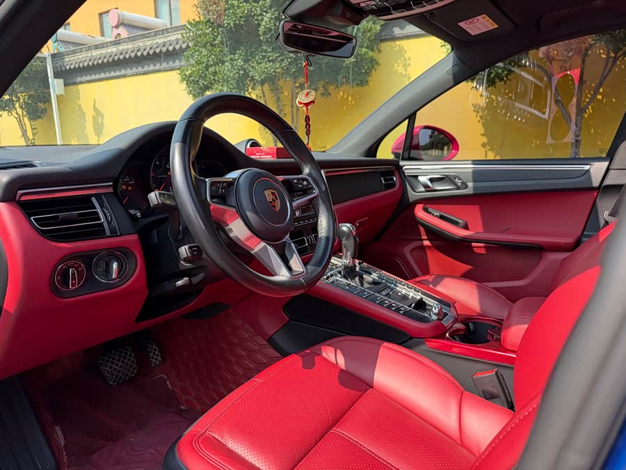 Porsche Macan 2020 — фото 28