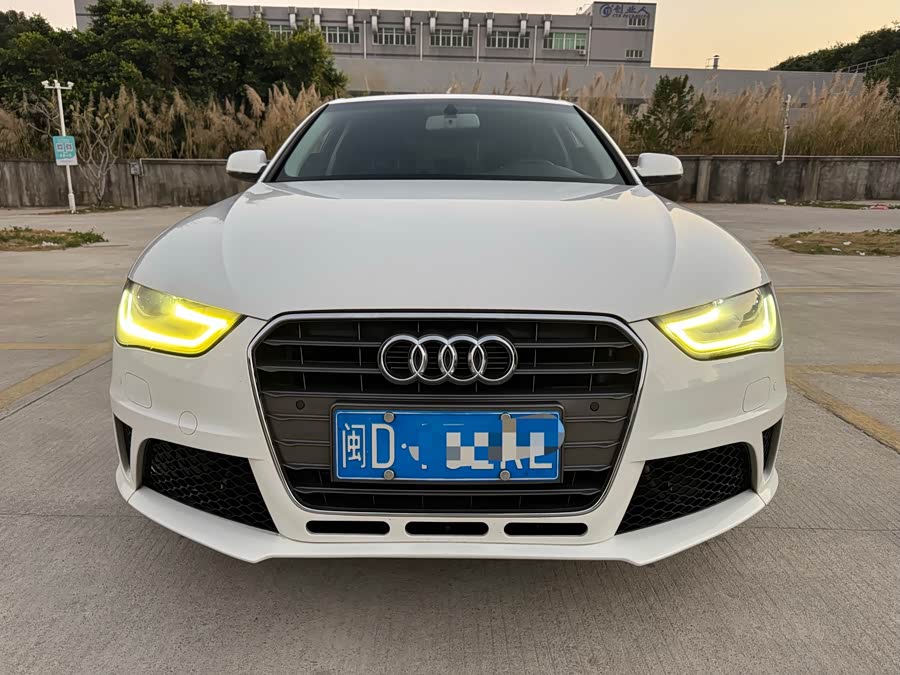 Audi A4L 2015