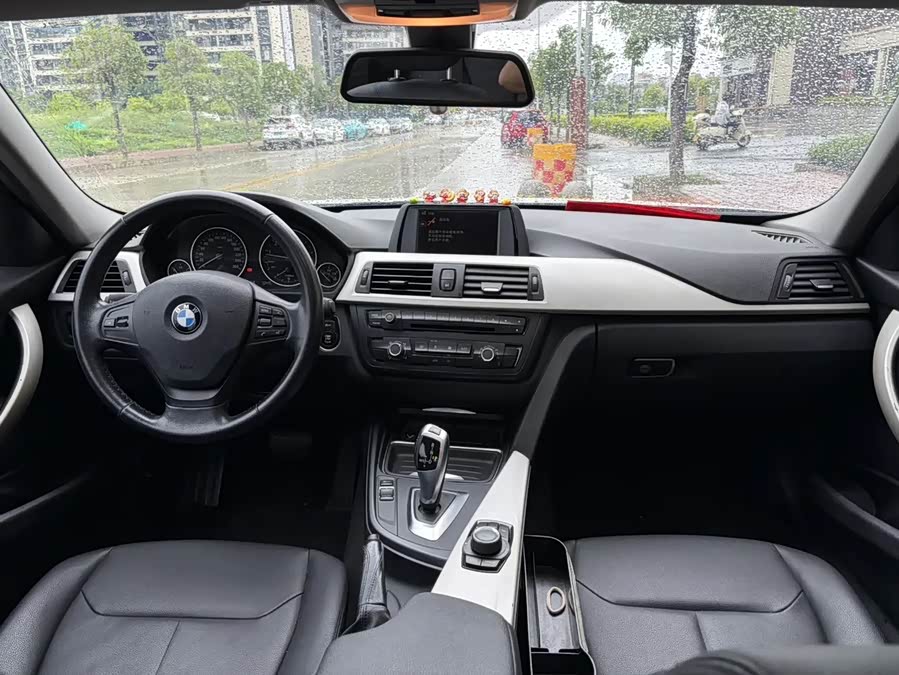 BMW 3 Series 2015 — фото 11