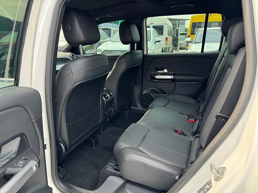 Mercedes-Benz GLB 2021
