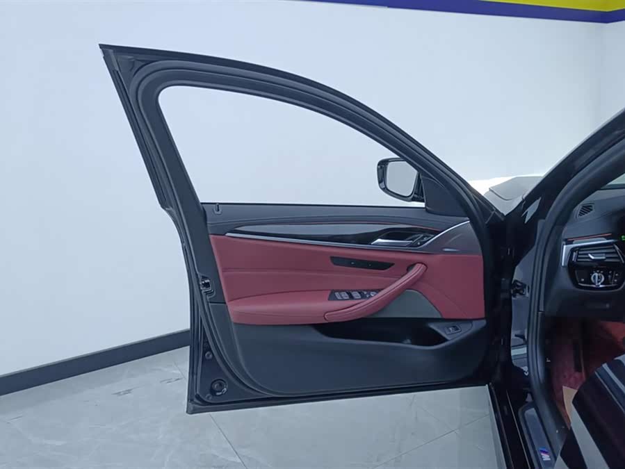 BMW 5 Series 2022