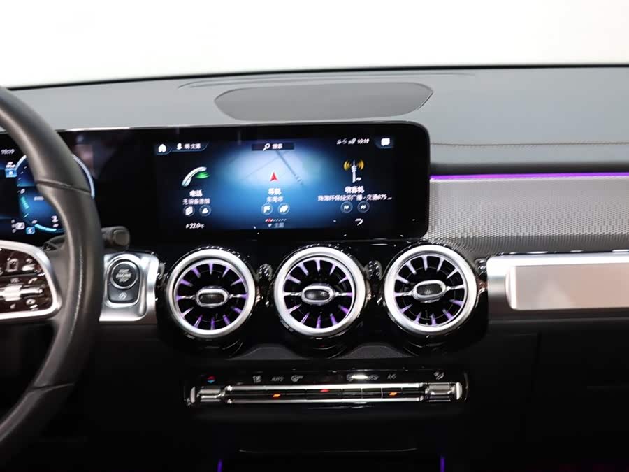 Mercedes-Benz GLB 2023 — фото 15