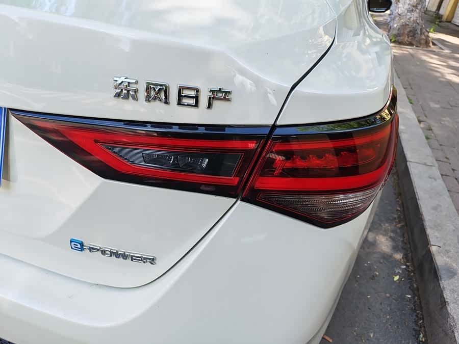 Nissan Sylphy 2022 — фото 16